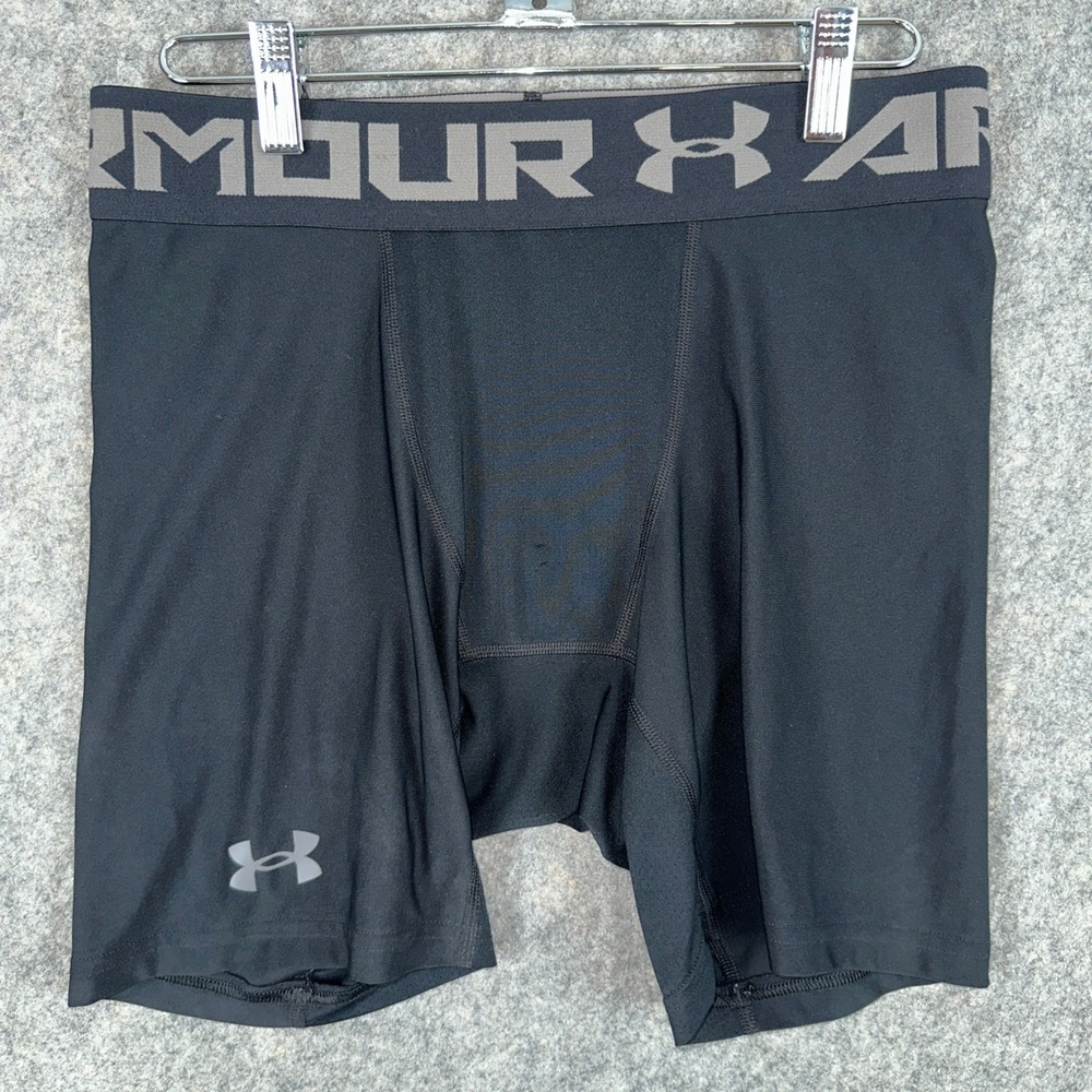 Under Armour Compression Shorts Mens M Black HeatGear Athletic Performance 2600
